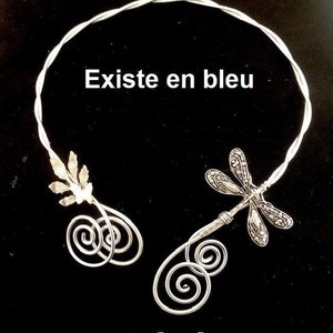 Dragonfly necklace in aluminum wire, art nouveau dragonfly and Turquoise Swarovski crystal