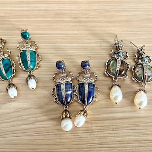 Boucles D'oreilles Anciennes Scarabée Jade Plaqué Or - Boucles Dormeuses, Pendantes, Couleur Vert - Occasion