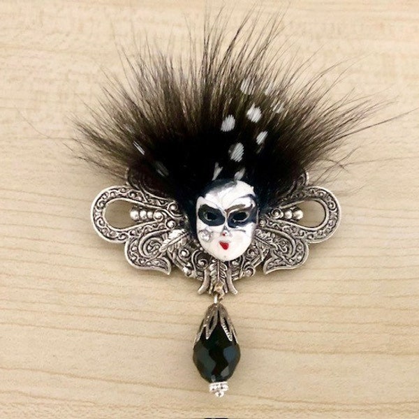 Broche art nouveau en argent avec masque vénitien, bijou carnaval de Venise