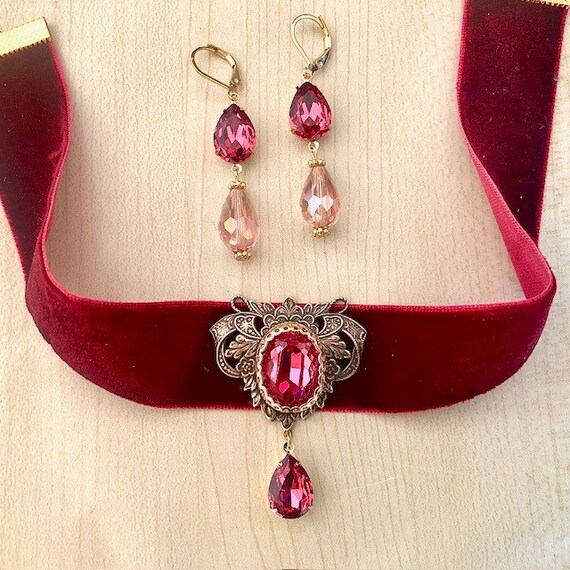 Victorian Pink Crystal Jewelry Set, Burgundy Velvet Chocker