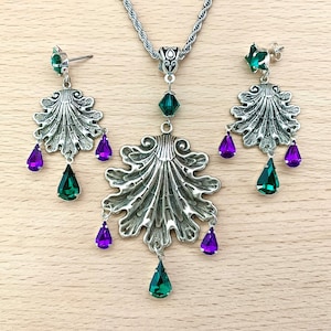 Art nouveau set of scallop shells and Swarovski crystal, shell jewelry