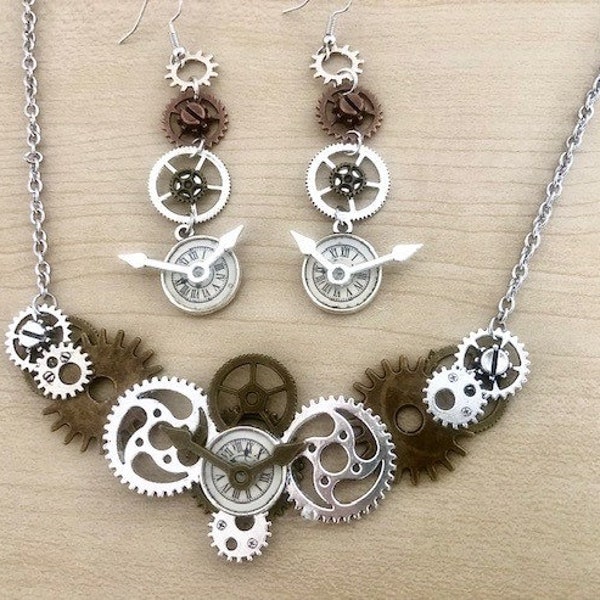 Collier ou boucles steampunk horloge, collier avec rouages et aiguilles de montre