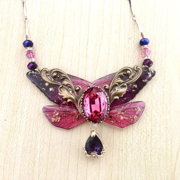 Collier ailes de fées, Papillon violet, rose et or, collier féerique cristal violet