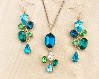 Parure en cristal bleu et vert, pendentif et boucles cristal