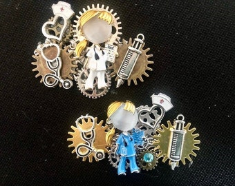 Broche steampunk Infirmière, idée cadeau infirmière, cadeau soignants