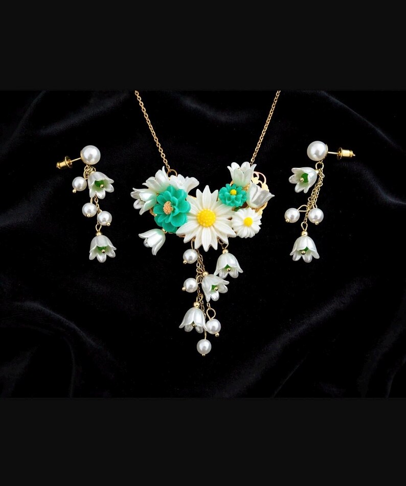 Lelietjes-van-de-dalen boeket set, bloemenketting, lente sieraden, bloemenketting afbeelding 1