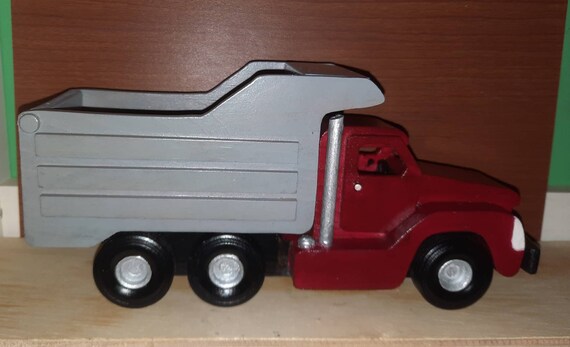Vintage camión de volteo de juguetes hechos a mano de madera - Etsy México