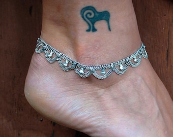 Elegant silver anklet, Silver chain anklet, Bohemian gypsy, Hindu anklet, Indian jewelry, Hippie ankle brace, Foot bracelet, Summer jewelry