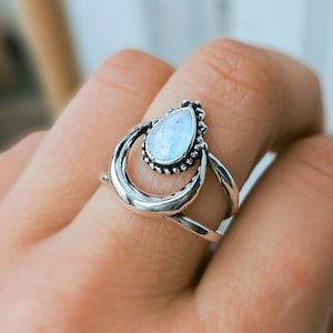 Zilveren maanring - Crescent Moon Teardrop Stone Ring - Heksenmaanring - Zilveren maansteenring