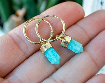 Gold Earrings hoop with dangling stones - Charm mineral point earrings - Crystal gemstone huggie earrings