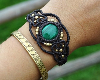 MALAQUITE macrame bracelet, Altenative jewelry, Green Crystal healing, Hippie ethnic jewelry, Trendy accesories, Handmade, Christmas sale