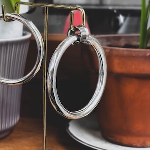 Silver Hoop Ear Weights – Bold Diamond Cut 0 Gauge hoops with a Striking Geometric Design – Rings for Stretched Lobes