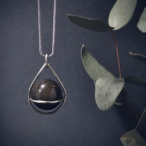 CRYSTAL BALL Anhänger, Amulett Anhänger, Unisex Schmuck, Amulett Halskette, Pendel, Herren Halskette, Kristallhalskette, handgefertigt, Achathalskette