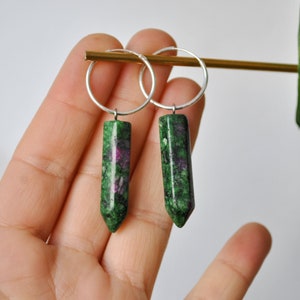 CRYSTAL hoop earrings - Zoisite ruby tips dangling from sterling silver hoops - Long amethyst stones on huggie earrings