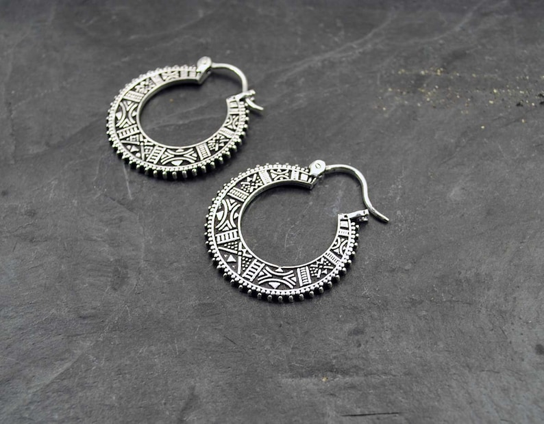 ETHNIC silver hoops, Africa Silver earrings, Boucles de argent, Small hoops, Tribal jewelry, Ethnic earring, Carved, Thick hoops, Rock, Punk image 1