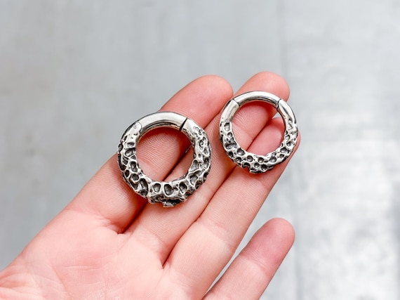 SILVER ear weights, 4 mm expander earrings, Thick earrings, RUSTY earrings, Hoop earrings, Magnet lock, 6 gauges, Solid plug earring