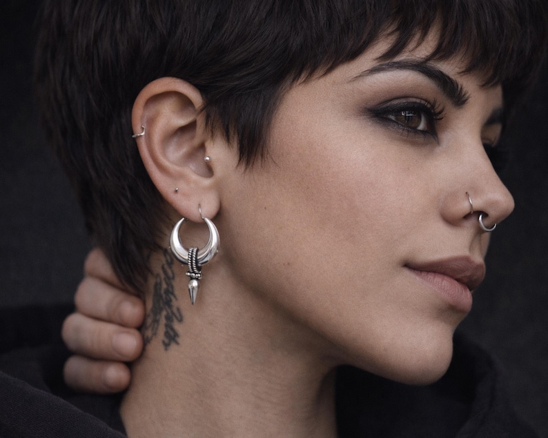 Boucles d'oreilles argentées à pointes de Bali - Créoles pointues épaisses - Boucles d'oreilles de style punk audacieux image 8