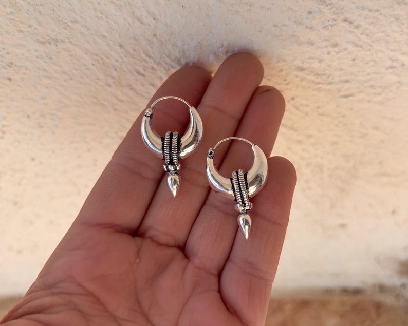 Boucles d'oreilles argentées à pointes de Bali - Créoles pointues épaisses - Boucles d'oreilles de style punk audacieux image 15