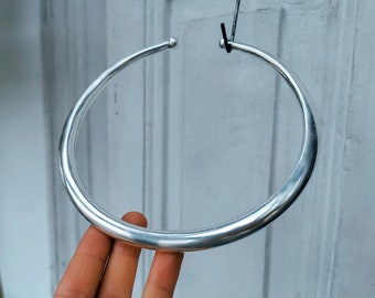 Dikke zilveren choker ketting - Dikke koppel ketting - Brutalistische sieraden in gotische stijl