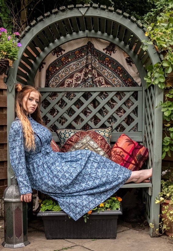 70s Origin Dress. Vintage Day Dress. Vintage Midi