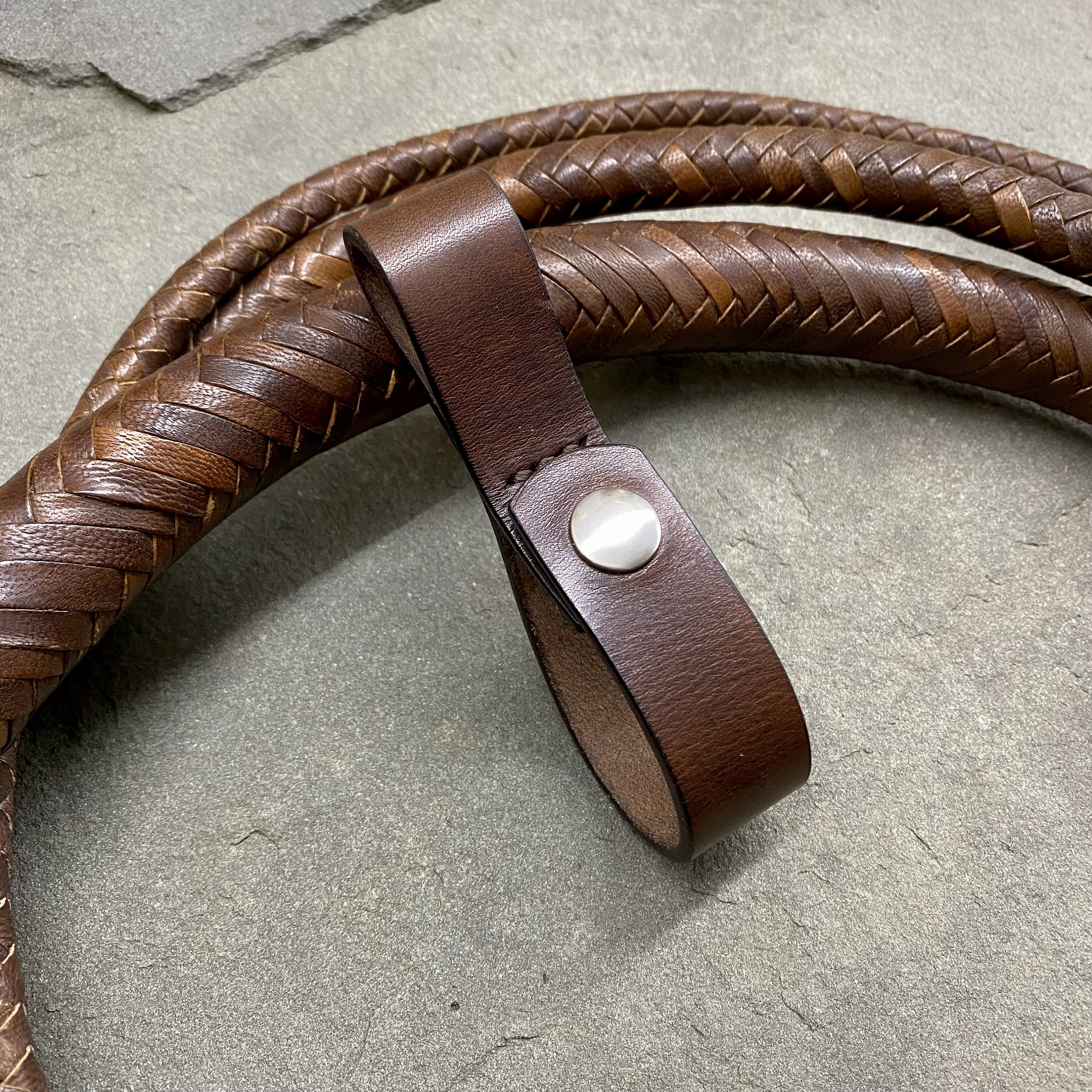 Thecostumebase Indiana Cowhide Belt Holster Whip Holder  display picture 1