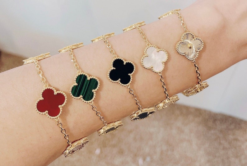 High Quality 15mm Five Clover Bracelet, 18k Gold Plated, Sizes Available in 6.50 