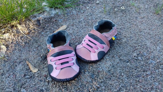 Baby leather snickers, Soft sole shoes, kid's booties, toddler moccasins, genuine leather, baby gift, first step, comfort, pink and gray Baby leather snickers, Soft sole shoes, kid's booties, toddler moccasins, genuine leather, baby gift, first step, comfort, pink and gray