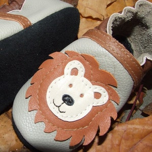 Toddler Slippers, Leather Baby Shoe, Brown Baby Booties, Soft Sole Baby Shoes, Little Lion Baby Moccs