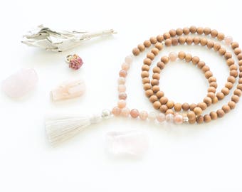 Moonstone mala necklace, 108 mala, Minimalist mala, Bohemian mala, Meditation mala necklace, Yoga mala gift, Sandalwood mala, Mala necklace