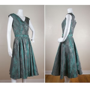 Vintage 1950s Green Floral Taffeta Holiday Cocktail Dancing Formal Party Dress, Full Circle Skirt, Removable Belt, Wide V Neck, Sleeveless