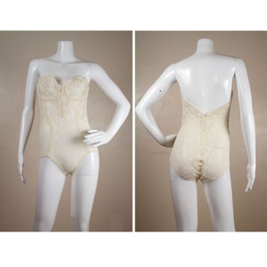 Vintage 1980s Backless by Young Smoothie #9040 The Strouse Adler Co Antique White/Cream Lace Bodysuit/Catsuit/Playsuit/Romper/Teddy Size 38C