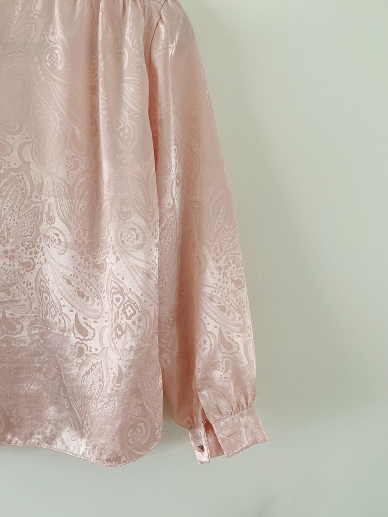 80s pastel pink top 1980s pale pink long sleeve blouse pink paisley top SM Vintage 1980s baby pink button down satin blouse by Prophecy