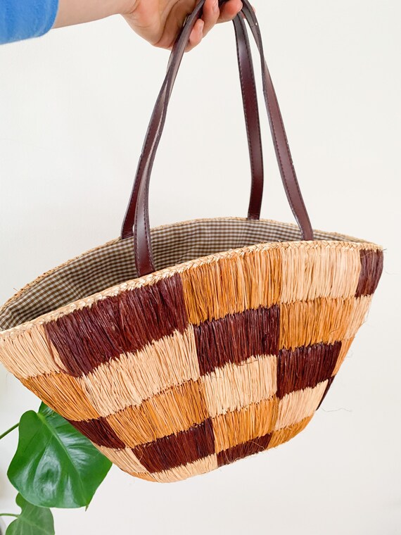 Vintage brown woven bucket bag / vintage 90s straw
