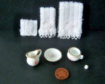 Miniature 1/12th scale dolls house bathroom set - various