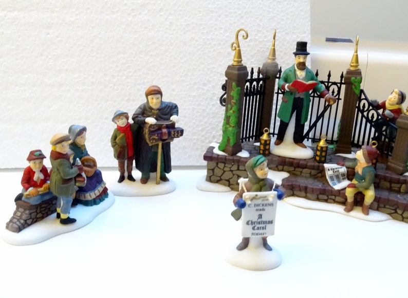 Dept 56 A Christmas Carol Reading by Charles Dickens Set of 7 Limited