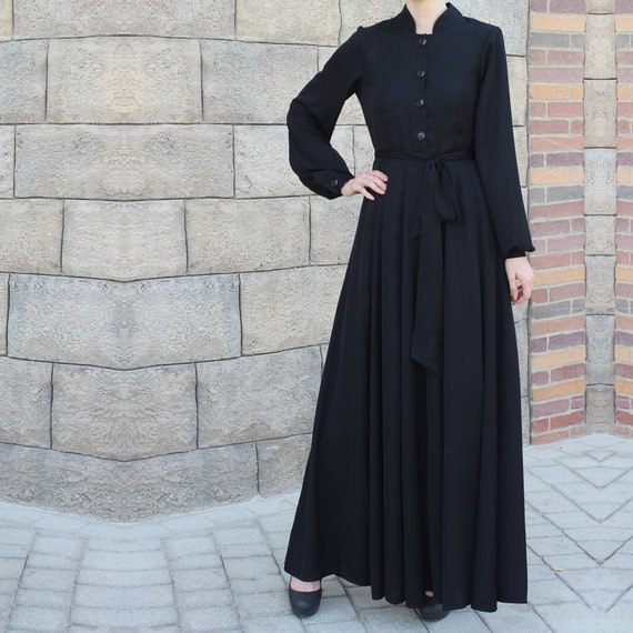 black long maxi dress