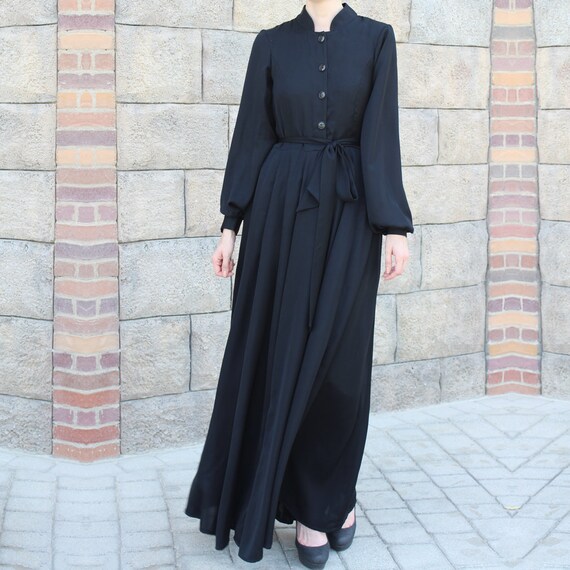 Black Collared Maxi Dress With Belt 