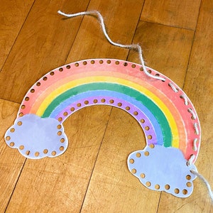 Arc-en-ciel laçage imprimable, activité de sac occupé, activité de motricité fine pour tout-petits, préscolaire imprimable