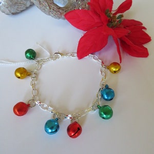 Cooraby 24 Pieces Assorted Colors Christmas Jingle Bell Bracelets Adjustable Christmas Bracelets with Metal Bells for Holiday Party Favors