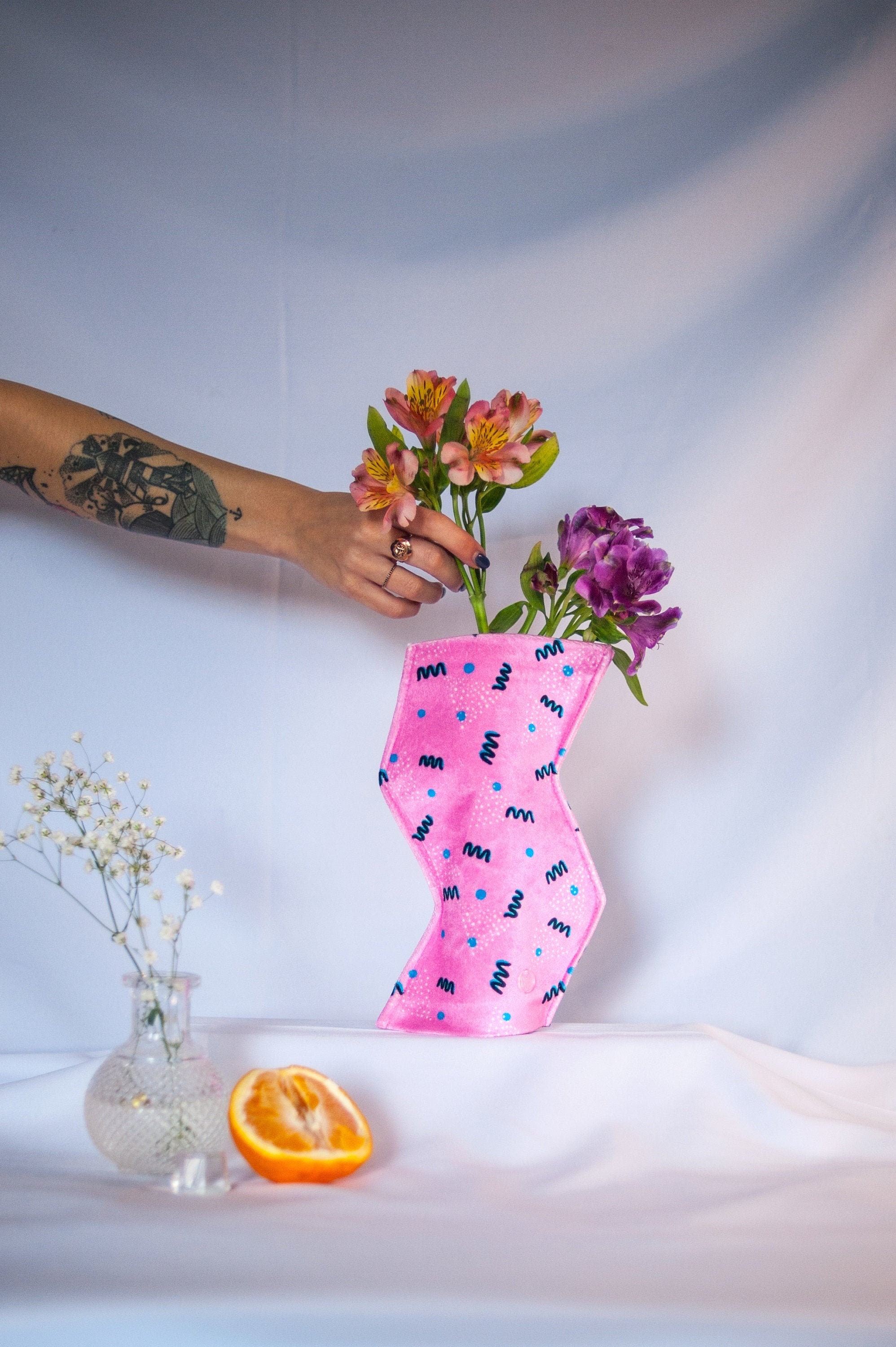 Vase en Tissu Imprimé Rétro Rose, Vase Textile Contemporain, Décoration Intérieure Moderne