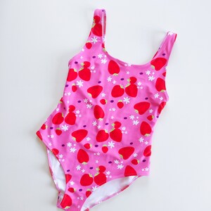 Strawberry print one piece low-back swimsuit / New colourful swimwear collection image 6