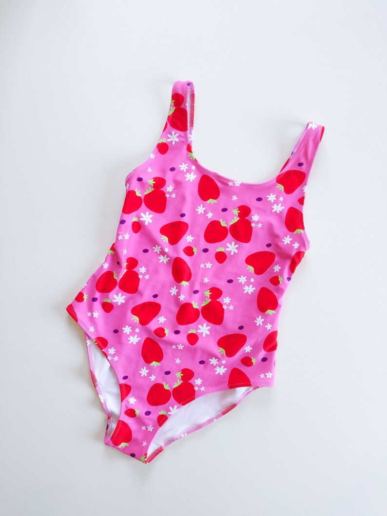 Strawberry print one piece low-back swimsuit / New colourful swimwear collection image 6