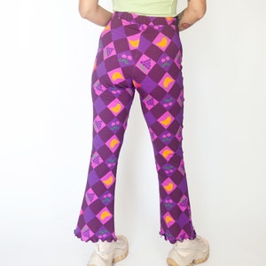 Snack Break Flare jersey pants Colourful printed cropped flare leggings zdjęcie 3