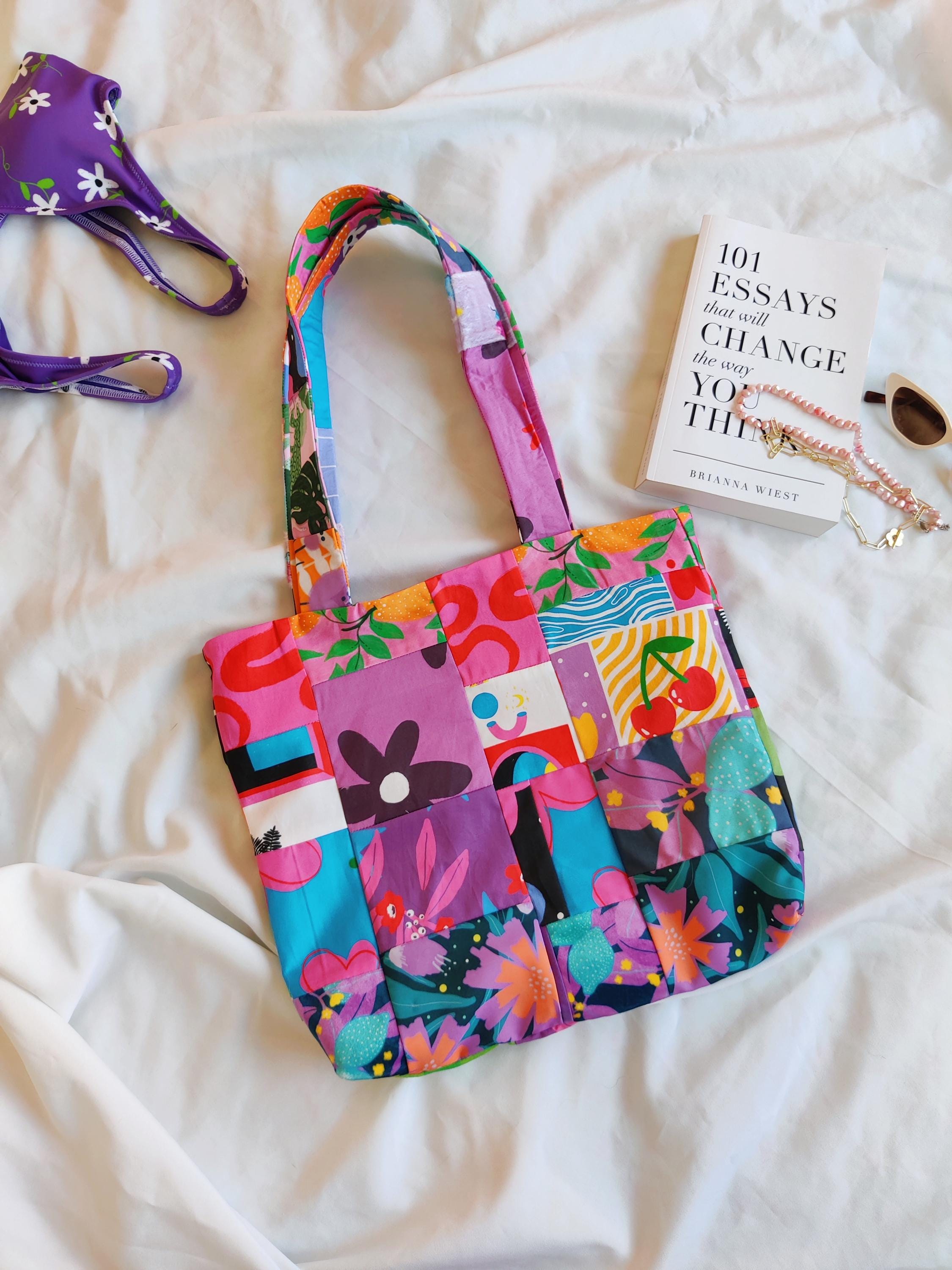 バッグ Cherry-Pattern Scarf& Tote Set バッグ Cherry-Pattern Scarf& Tote Set Cherry-Pattern Scarf&