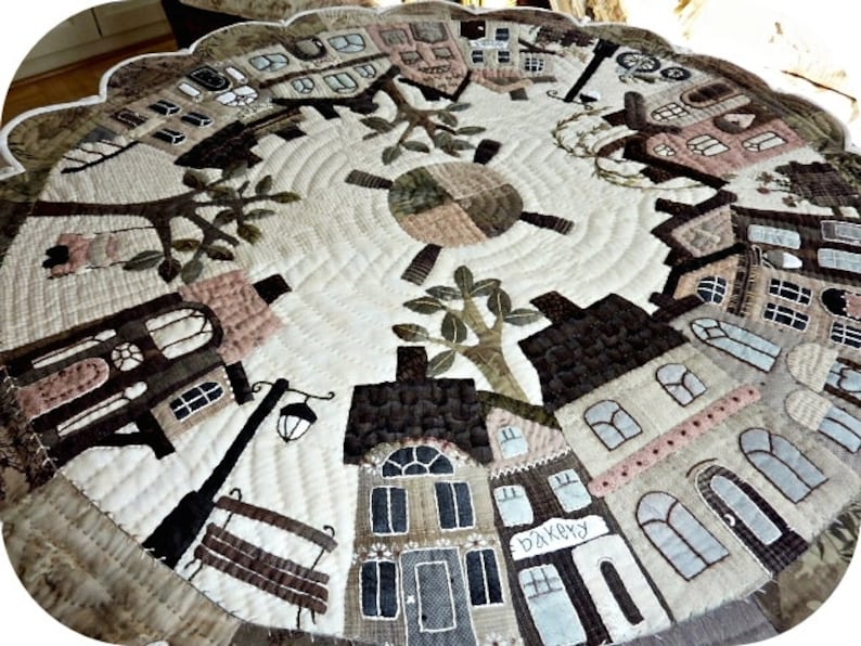 PDF Quilt pattern, Silent in the city, round table quilt, PDF pattern by MJJenekdesigns© image 2