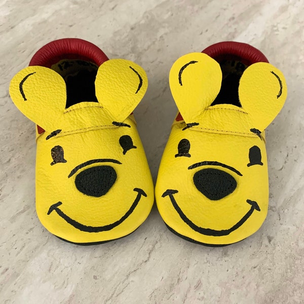 Winnie the Pooh Inspired Leather Baby Moccasins, Pooh Bear Moccs, Baby Moccasins, Disney Toddler Moccasins, Leather Baby Moccasins