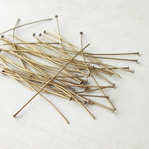 Épingles à tête en laiton 1,5 po., 24 g, 100 pièces Épingles à tête plate pour la fabrication de bijoux avec des perles, Épingles à tête en laiton plaqué or antique de 1 1/2 po., calibre 24