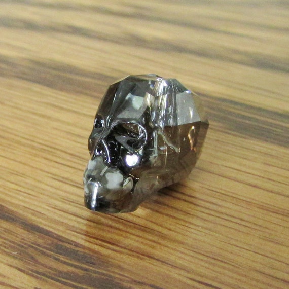 swarovski skull bead