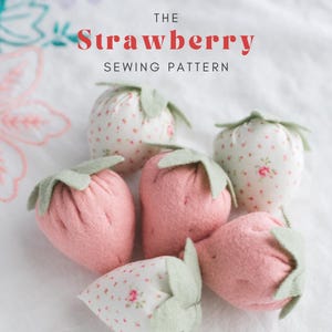 フェルト生地のイチゴの裁縫パターン：DIYフルーツホリデーオーナメント（PDFパターンデジタルダウンロード）