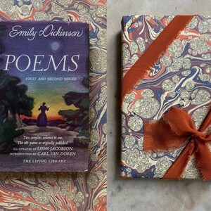 Emily Dickinson vintage gift for book lover 1940s hardcover classic poetry
